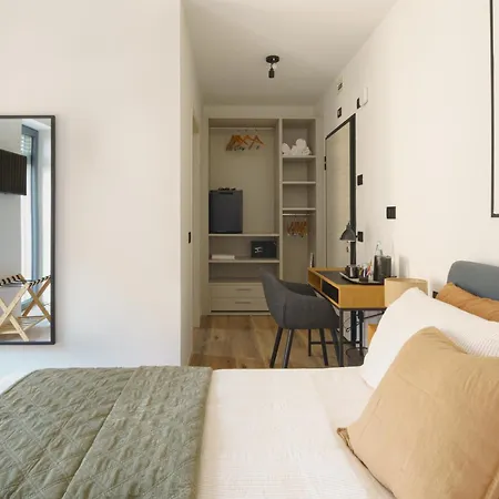 Casa de hóspedes Ct Executive Rooms, And Valtellina
